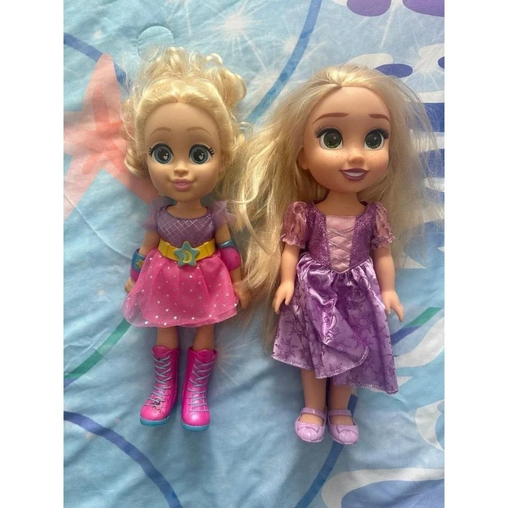 Disney Princess Rapunzel Doll and Friend Blonde Hair‎ Purple Dress Pink Outfit